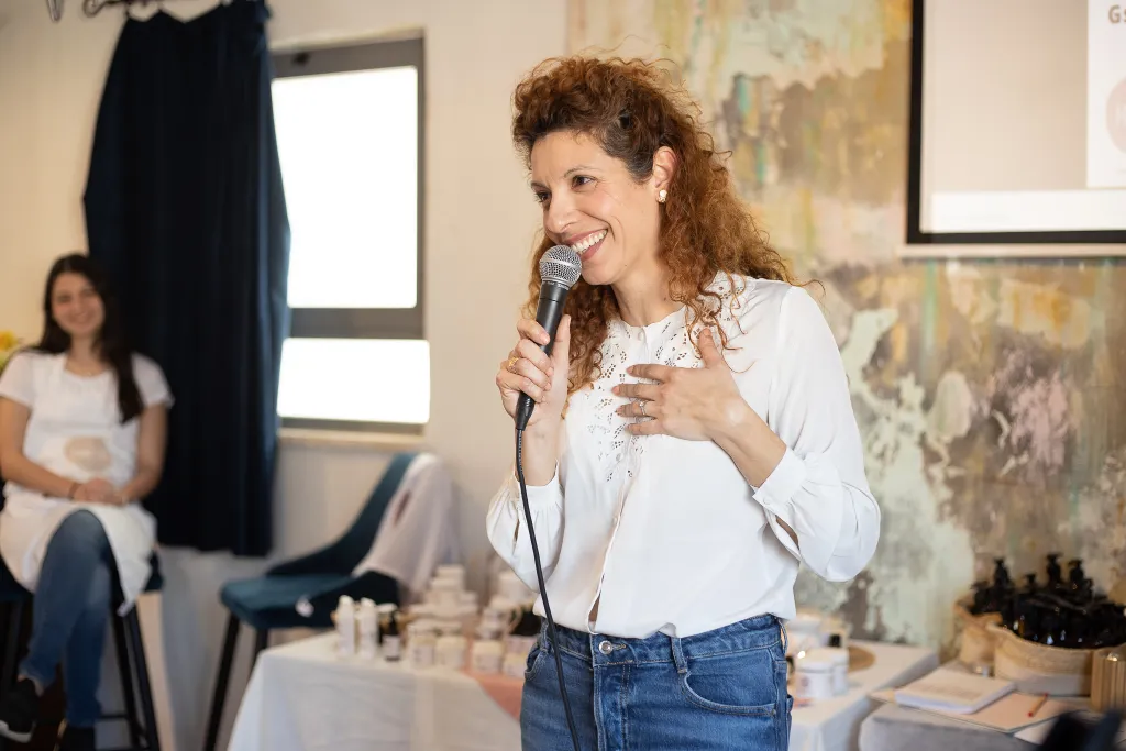 הרצאות לחבות וארגונים - מורן קוסמטיקה