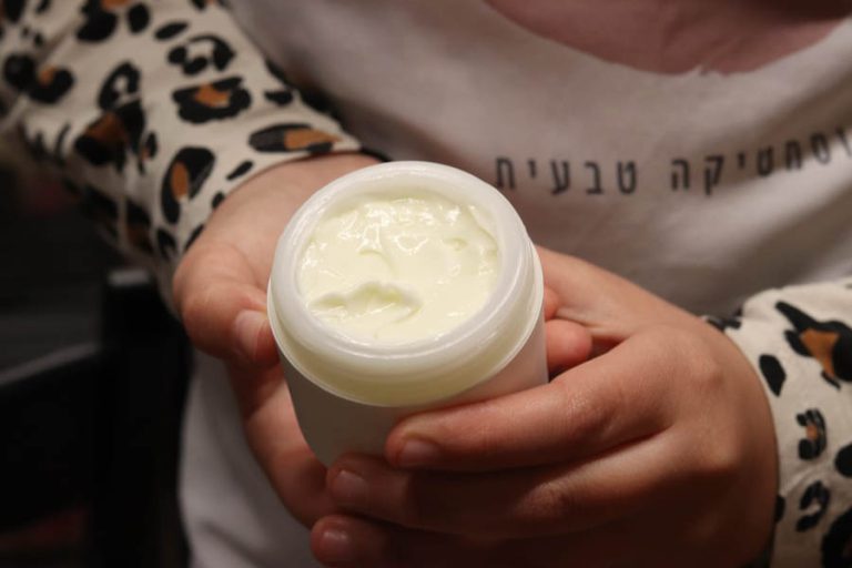 פילינג עמוק לפנים טבעי